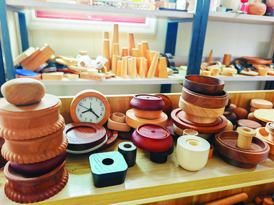 惠報深讀丨從“賣材料”到“賣設(shè)計” 龍門龍?zhí)吨衲井a(chǎn)業(yè)的智能與美學(xué)迭代